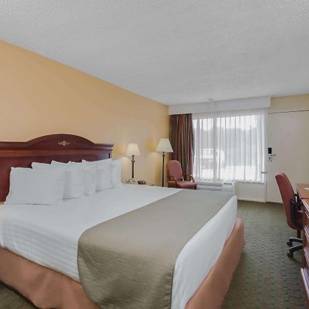 Days Inn By Wyndham Asheville West Candler Zewnętrze zdjęcie