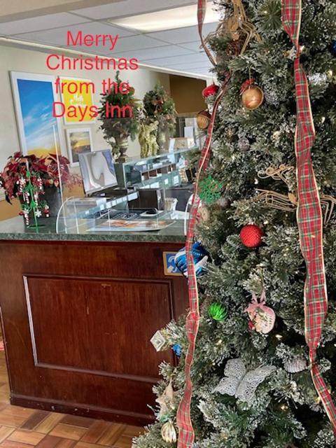 Days Inn By Wyndham Asheville West Candler Zewnętrze zdjęcie